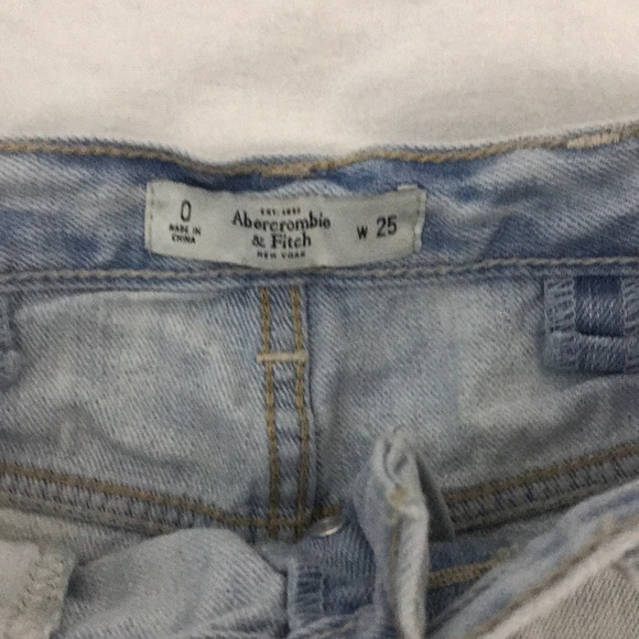 Abercrombie & Fith shorts - Picture 2 of 4